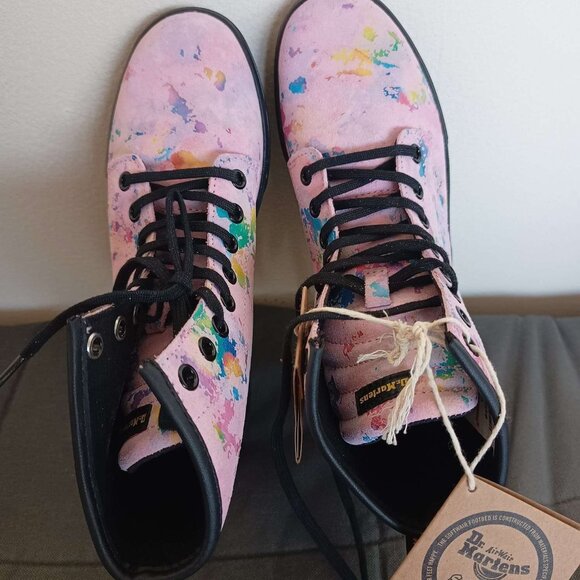 NWT SIZE 6 Dr. Martens Women's Sheridan 'Pink Rainbow Burst' Boots - Picture 5 of 10